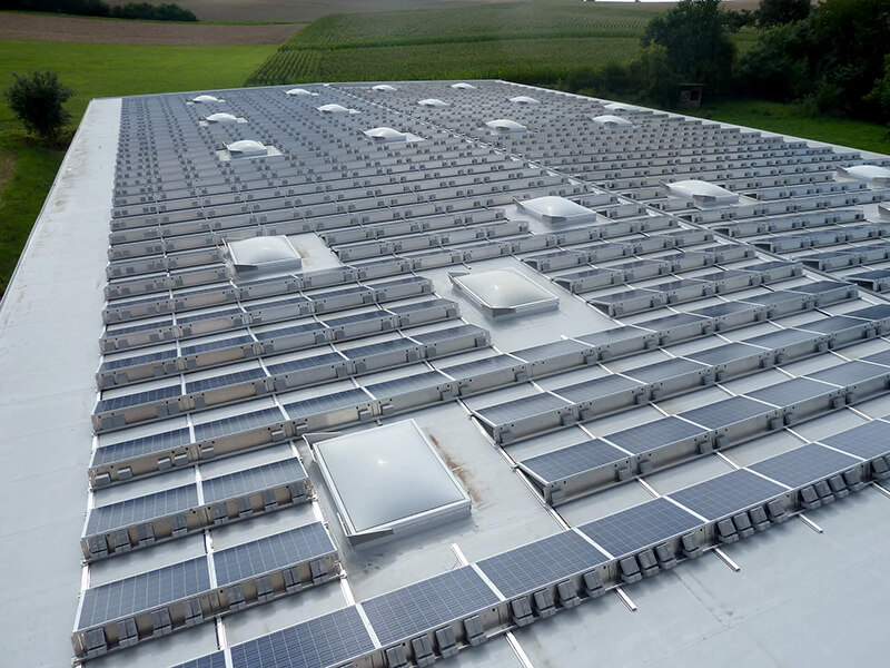 Poly quer mit Windblech